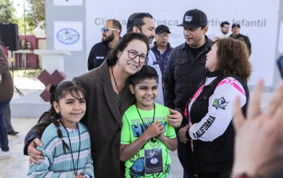 Presidenta Rocio Adame Inaugura con Éxito la Clínica de Pesca Deportiva Infantil en Playas de Rosarito