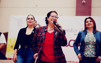 Presidenta Rocio Adame Celebra con Emoción y Alegría a las Madres en un Hermoso Festival