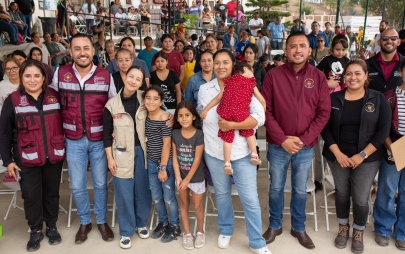 Rocío Adame Acerca Servicios y Programas a Familias de Rancho 40