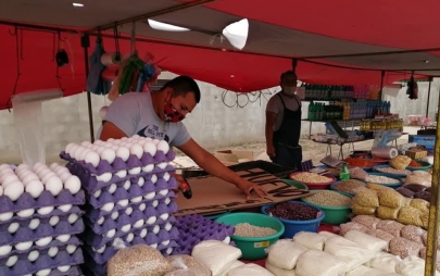 Ayuntamiento de Playas de Rosarito Exhorta a Comerciantes de Mercados Sobre Ruedas a Mantener sus Permisos en Regla