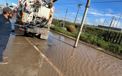 Dirección de Servicios Urbanos Atiende Encharcamiento Pluvial en el Blvr. Popotla.